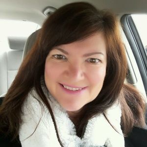 Meet your Posher, Lori